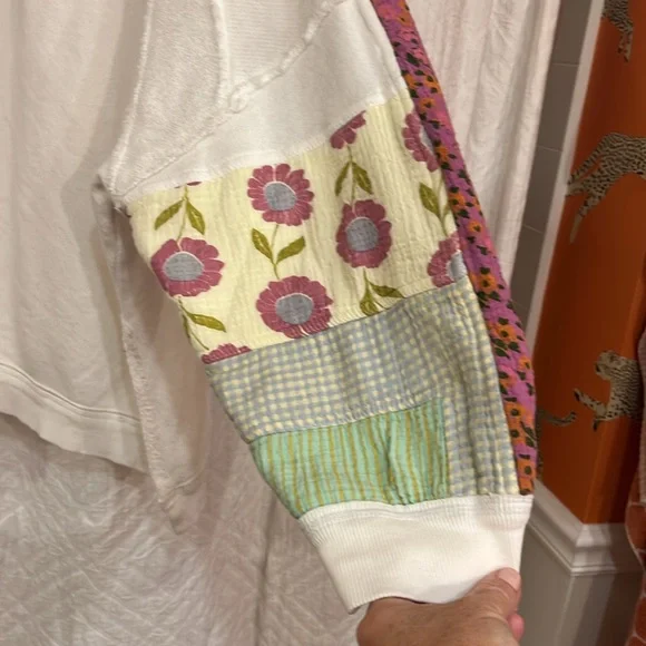 NWOT Free People We The Free Right On Cuff Sweatshirt - Picture 8 of 12